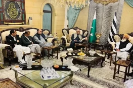 پی ٹی آئی اور جے یو آئی کے درمیان مذاکرات میں ڈیڈلاک برقرار