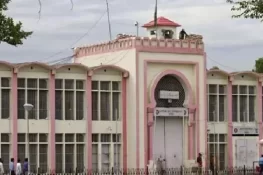 عمران خان کی مبینہ سہولت کاری:اڈیالہ جیل کے مزید 6 ملازمین گرفتار