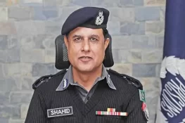 سابق آئی جی جیل خانہ جات شاہد سلیم بیگ زیر حراست