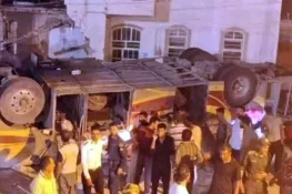 ایران:پاکستانی زائرین کی بس الٹ گئی، 25 افراد جان کی بازی ہار گئے