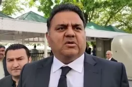 عمران خان کا جلسہ ملتوی کرنے کا فیصلہ درست ہے، فواد چوہدری