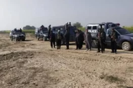 کچے کے علاقے میں ڈاکوؤں کا پولیس کی گاڑیوں پر حملہ، 11 اہلکار شہید