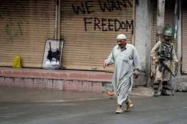 بھارت کے یوم آزادی پر مقبوضہ جموں و کشمیر میں آج یوم سیاہ منایا جا رہا ہے