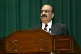 لاہور ہائیکورٹ کا چیئرمین نادرا لیفٹیننٹ جنرل محمد منیر کو عہدے سے ہٹانے کا حکم