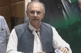 سابق وزیراعظم عمران خان کا فوجی ٹرائل نہیں ہوگا، عمر ایوب