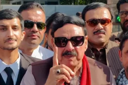 اسپیکر قومی اسمبلی کا ضمیر زندہ ہے تو استعفی دے دیں، شیخ رشید