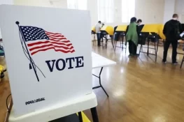 امریکی انتخابات: 3 ریاستوں میں قبل از وقت ووٹنگ شروع