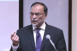 پائیدار معاشی استحکام کیلئے ٹھوس اقدامات کیے جارہے ہیں، احسن اقبال