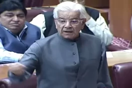 عمران خان نے جو بیج بوئے ہیں اس کے نتائج بہت خطرناک ہوں گے، خواجہ آصف