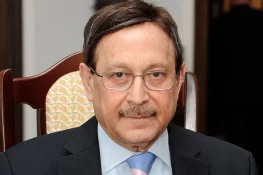 سپریم کورٹ میں جھگڑا، نہ عدلیہ کے لیے اچھا اور نہ ہی ملک کیلئے، فاروق ایچ نائیک