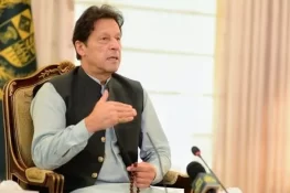 3 امپائروں کو توسیع دینے کیلئے آئینی ترمیم کرنی پڑرہی ہے، جمہوریت کے لیے تمام قوتوں کا متحد ہونا ضروری: عمران خان