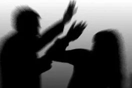 بیوی کی نازیبا تصاویر شیئر کرنے پر ملزم شوہر کو 9 سال قید کی سزا