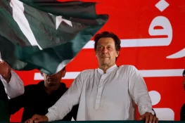 پارلیمنٹ میں گرفتاریاں، قوم آزادی کے تحفظ کے لیے اسٹریٹ موومنٹ کے لیے تیار رہے: عمران خان