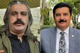 گورنر کے پی پرچی پر آیا ہوا، دباؤ ڈالنے پر رونے لگتا، علی امین گنڈا پور