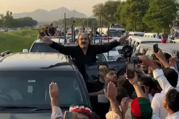 وزیراعلیٰ کے پی علی امین گنڈاپور 8 گھنٹے غائب رہنے کے بعد منظر عام پر آگئے