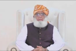 آئینی ترمیم: سب کی نظریں مولانا فضل الرحمن پر مرکوز