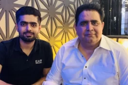 بابر اعظم کے والد بیٹے کی حمایت میں دوبارہ سوشل میڈیا پر سرگرم