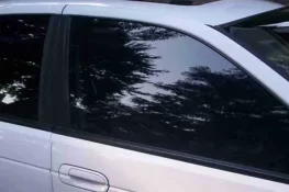 گاڑیوں کے کالے شیشوں پر پابندی عائد