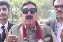 بکنے اور بکانے والوں کے درمیان مقابلہ جاری ہے، شیخ رشید