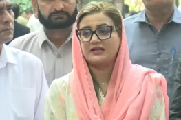 جھوٹ بولنا اور سنسنی خیز خبریں بنوانا بشریٰ بی بی کا پرانا شوق رہا ہے، عظمی بخاری