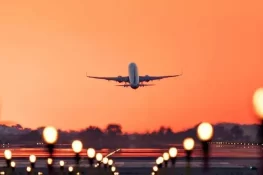 ایران نے فضائی سفر پر عائد پابندی ختم کردی