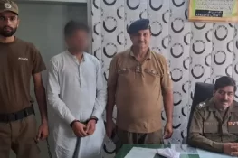 گجرات پولیس کا منشیات فروشوں اور ناجائز اسلحہ برداروں کے خلاف ایکشن