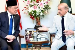 وزیراعظم شہباز شریف سے ملائیشین ہم منصب کی ملاقات