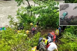 باراتیوں کی بس دریا میں جا گری، 18 افراد جاں بحق