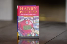 تین ہزار میں خریدی گئی کتاب ایک کروڑ 25 لاکھ روپے میں فروخت