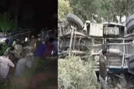 مسافر وین کھائی میں جا گری، 7 افراد جاں بحق