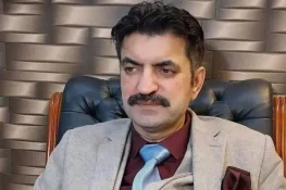 سیاسی فیصلہ صرف خان کا ہوگا، بشریٰ بی بی کا سیاست سے کوئی تعلق نہیں ، شیر افضل مروت