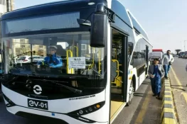 گجرات میں الیکٹرک بسوں کی شروعات، ٹریفک اور ماحول کے لیے خوش آئند اقدام