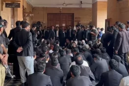 وکلا کے تحفظ کے لیے ملک بھر میں خصوصی عدالتیں قائم