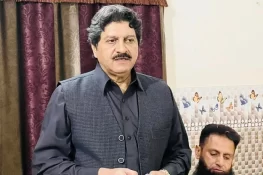 قوم نے 24 نومبر کو انقلابیوں اور فسادیوں کو مسترد کر دیا، نصیر عباس سدھو