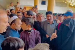 مجھے ڈی چوک پر اکیلا چھوڑ دیا گیا لیکن میں بھاگنے والی نہیں، بشریٰ بی بی