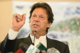 مطالبات پورے نہ ہوئے تو سول نافرمانی کی تحریک چلائیں گے، عمران خان