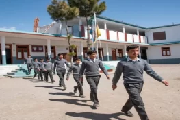 پاراچنار: راستوں کی بندش کے خلاف بطور احتجاج تمام سرکاری و نجی تعلیمی ادارے بند