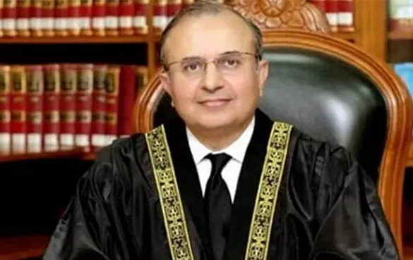 جسٹس منصور علی شاہ کی سپریم کورٹ میں بطور انتظامی جج ذمہ داریاں ادا کرنے سے معذرت