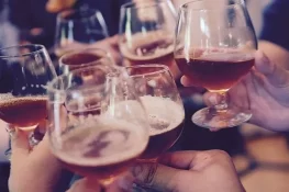 زہریلی شراب پینے سے 17 افراد ہلاک