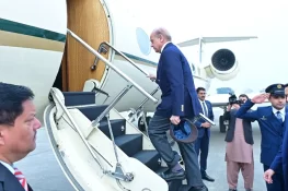 وزیراعظم شہباز شریف 3 روزہ سرکاری دورے پر مصر روانہ