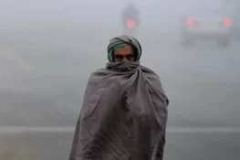 لاہور سمیت پنجاب کے مختلف شہروں میں بوندا باندی، سردی کی شدت میں اضافہ