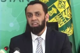 عمران خان نے تاخیری حربوں میں پی ایچ ڈی کی ہوئی ہے، عطاتارڑ