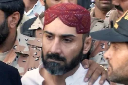 عزیر بلوچ 3 افراد کے قتل کے مقدمے میں بری