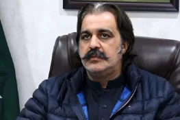 پولیس موبائل کی جگہ بلٹ پروف گاڑیوں کا بندوبست کر رہے ہیں، علی امین گنڈا پور