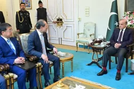وزیراعظم کی چینی سفیر سے خصوصی ملاقات، دو طرفہ اقتصادی تعلقات پر تبادلہ خیال