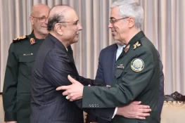 ایرانی چیف کی صدر آصف زرداری سے ملاقات