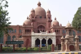 لاہور کے عجائب گھر کو بین الاقوامی معیار کا میوزیم بنانے کا فیصلہ