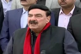 نیا سال سب کیلئے بھاری ہوگا، کوئی بڑی تبدیلی نہیں آئیگی: شیخ رشید