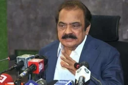 پی ٹی آئی والے جس طرف دیکھ رہے ہیں وہ سیاسی ایجنڈے پر بات نہیں کریں گے، رانا ثناءاللہ