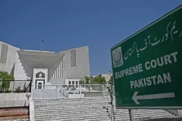 آئینی بینچ کا مقدمہ جسٹس منصور کے بینچ میں فکس کرنے پر جواب طلب